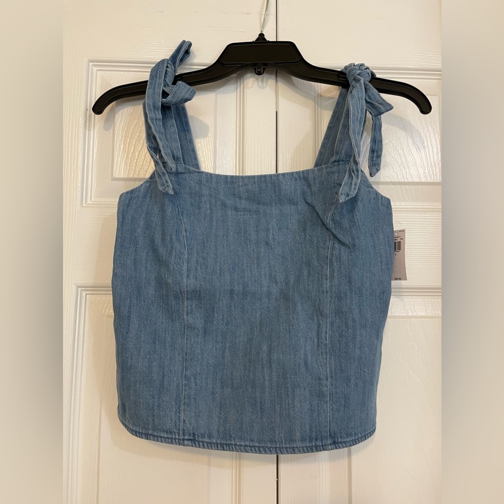 Old Navy Woman’s Denim Top #109